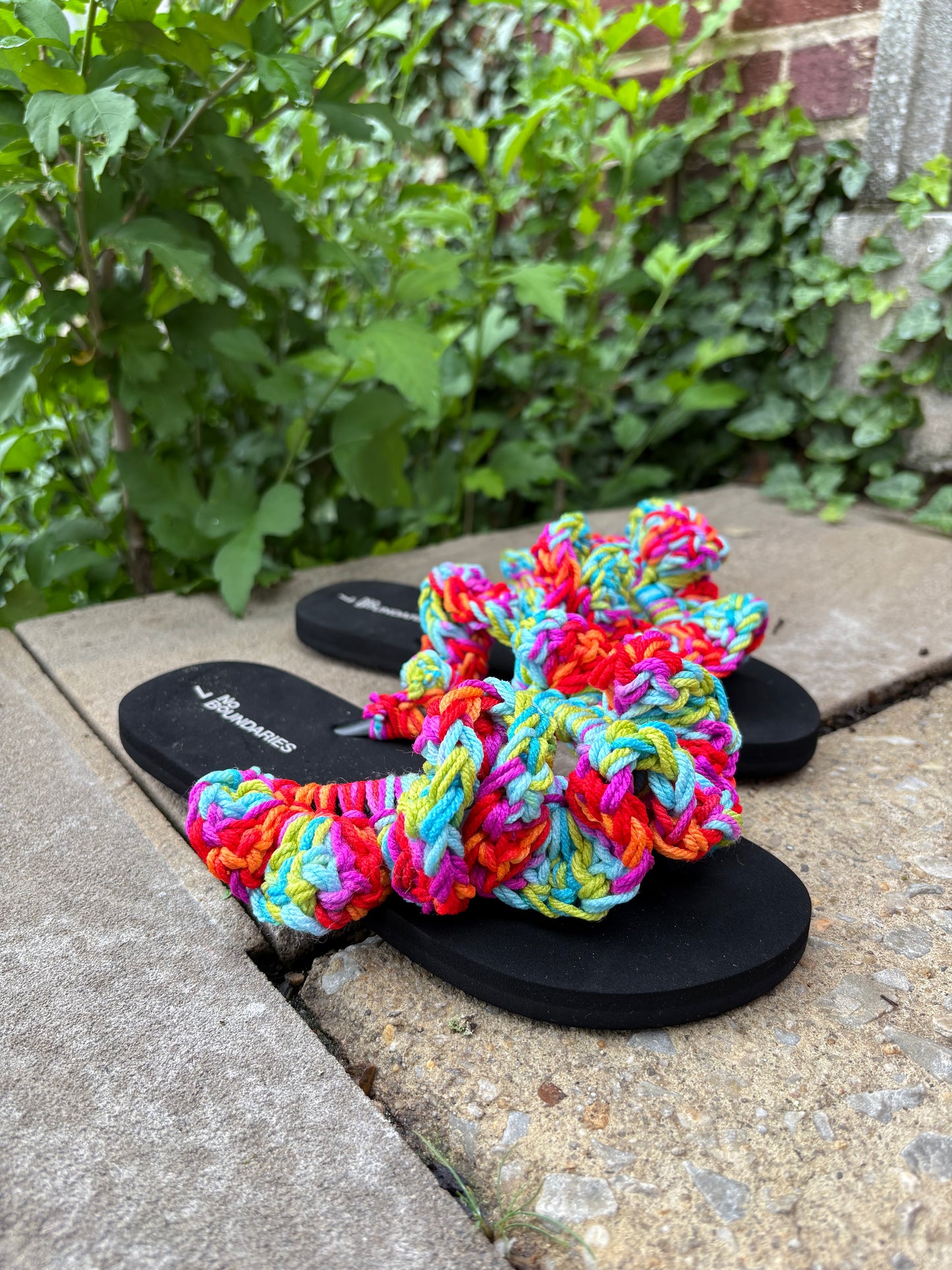 Le’crochet Ruffle Flip Flip