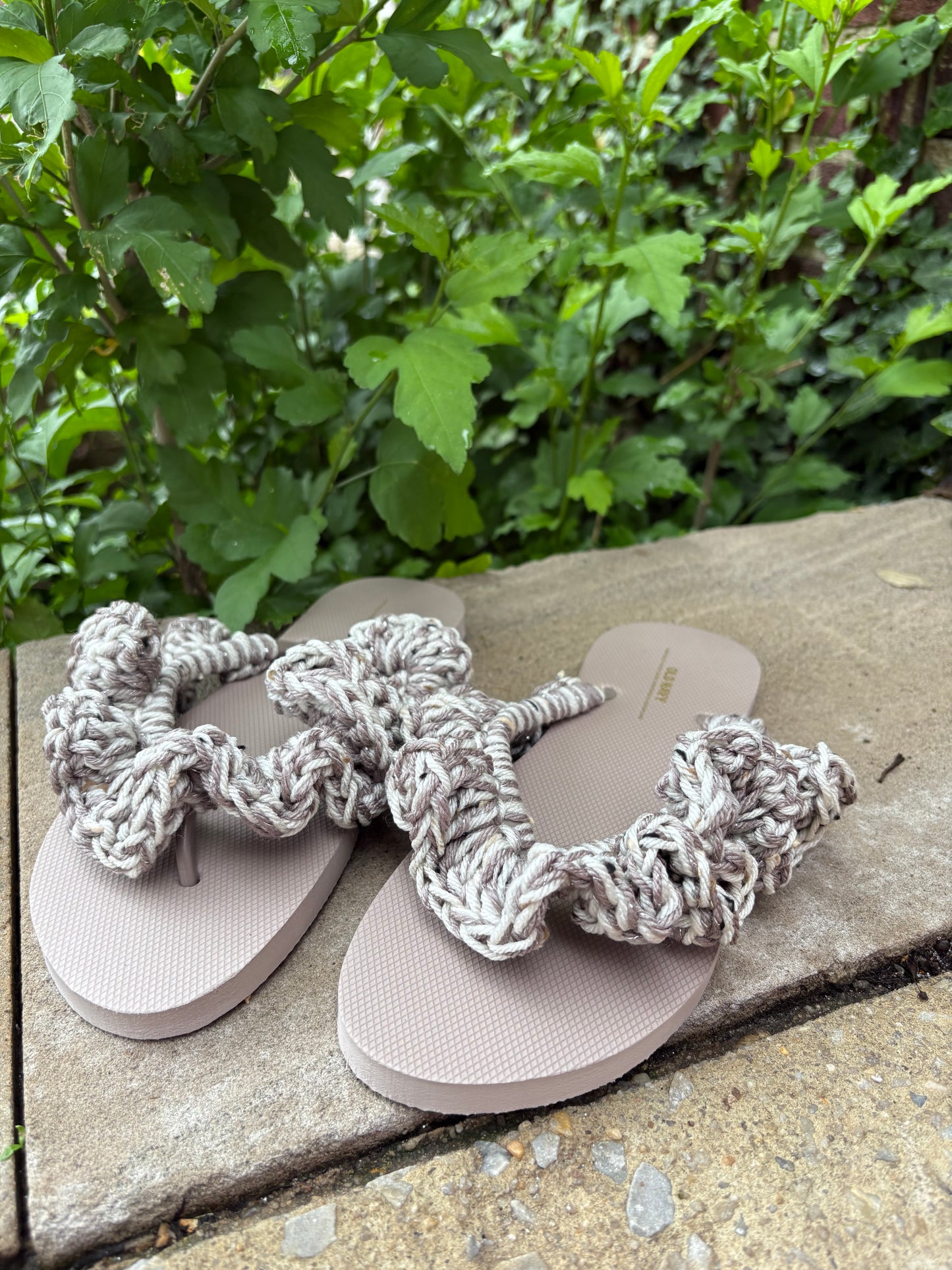 Le’crochet Ruffle Flip Flip