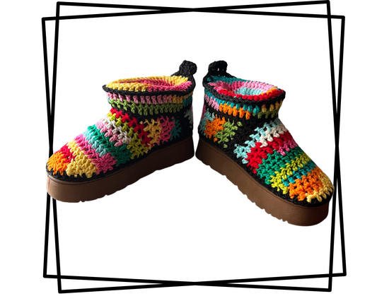 Le'Crochet mini boot